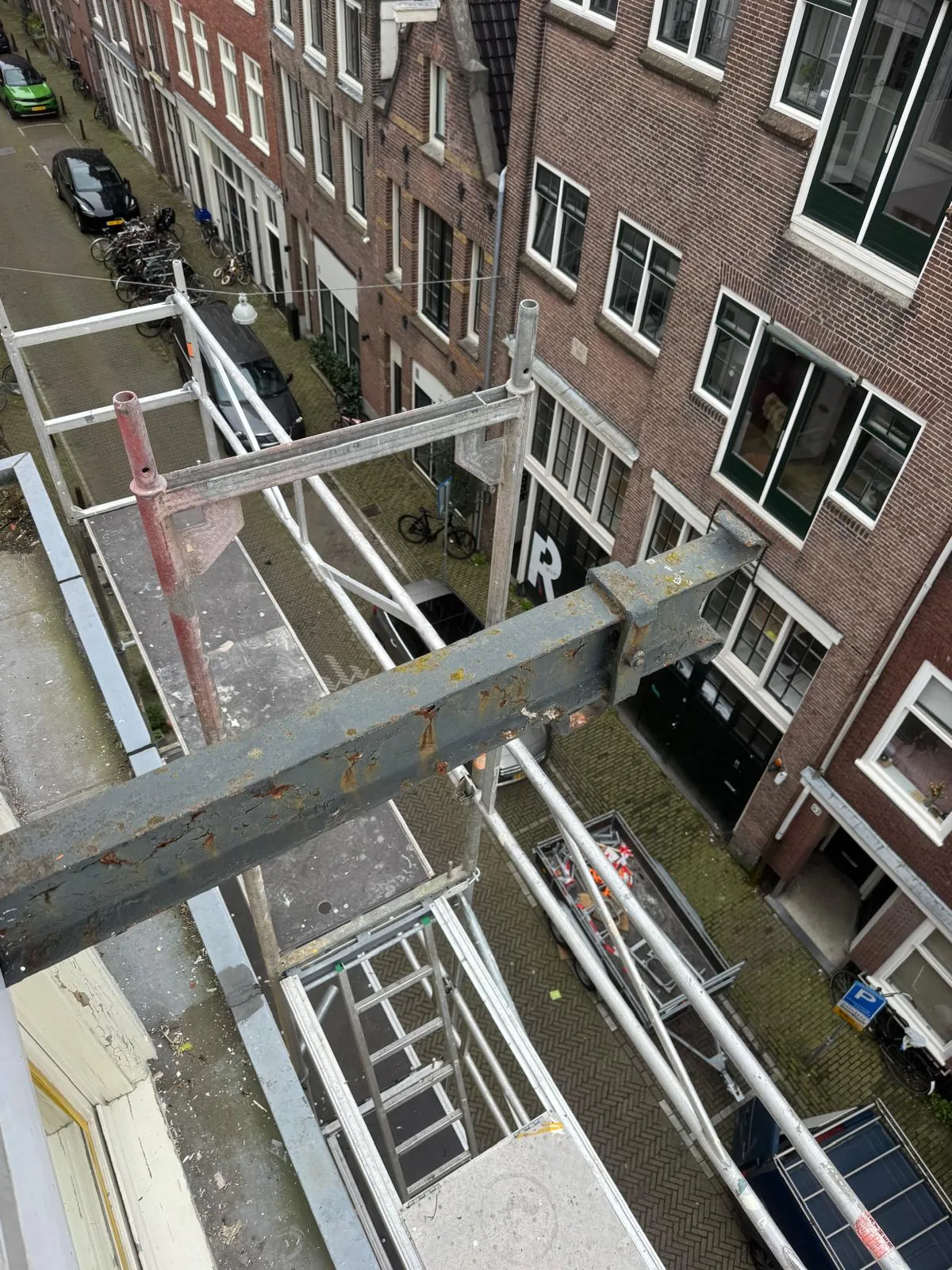 Gevelschilderwerk aan de Oude Looiersstraat in Amsterdam